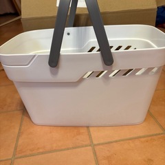 新品　カゴの画像
