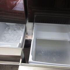 日立冷蔵庫565L　２０１４年製　製氷機能付き（アイスメーカー）の画像