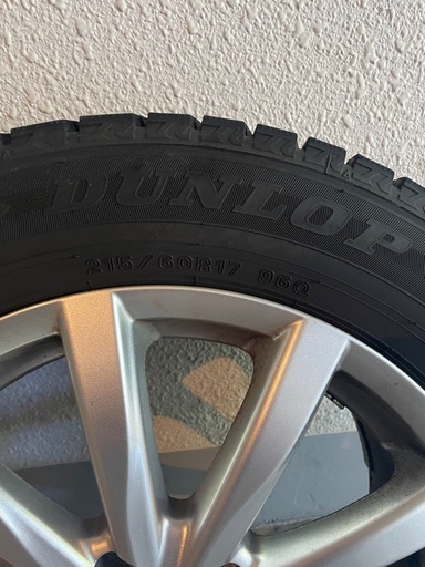 タイヤとホイール4本セット　ダンロップ　WINTERMAXX 215/60R17 96Q  2023年38週
