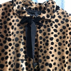 豹柄ポンチョ型コート未使用に近いの画像