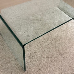 フランフラン  ガラステーブルの画像