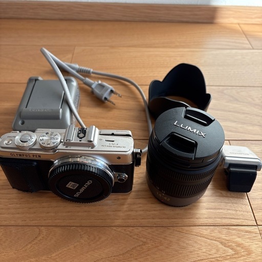 オリンパス　ミラーレスカメラ E-PL7 レンズ付き【動作確認済】