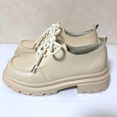 ★新品★ 厚底オックスフォードシューズ　アイボリー　イギリス風　メリージェーンフラット　レースアップの画像