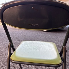 KOKUYOパイプ椅子1脚500円　10脚ありますの画像