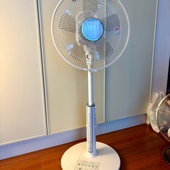 日立 扇風機② 白 リモコン付き HEF-80Rの画像