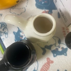 ネコの醤油差しの画像