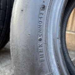 ブリヂストンタイヤ
215/65R15の画像