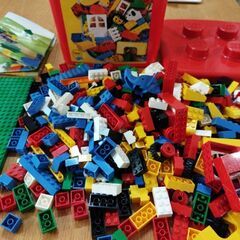 レゴブロック　レゴ　赤バケツの画像
