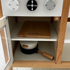 【無料】木製ままごとキッチン／付属品あり・美品◎ 引き取り早い方優先します の画像