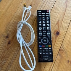 TOSHIBA 液晶テレビ　32インチ　2019年製の画像