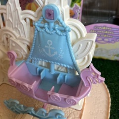 シルバニアファミリー 　お城のゆめいろゆうえんち　人形と箱ありの画像