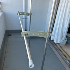 突っ張り棒式　洗濯干しの画像