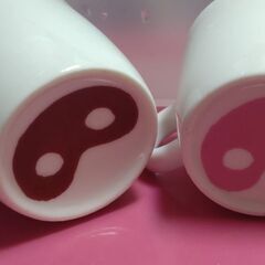 コップ2個 pig magの画像