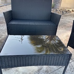 屋外ファニチャー5点セット 椅子 テーブル クッションの画像
