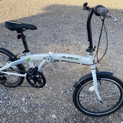 お薦め品‼️美品‼️折りたたみ自転車20インチの画像