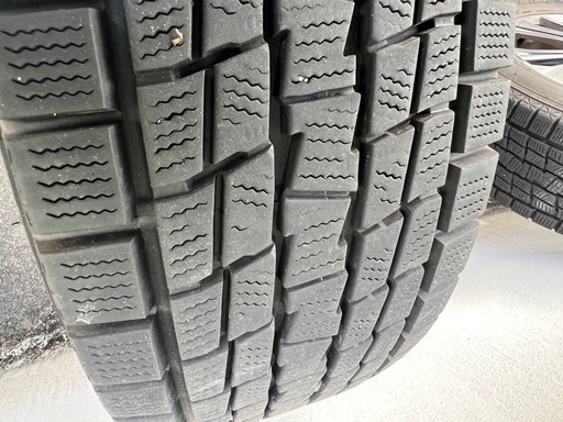 225/60-17スタッドレスタイヤアイスセット　
プジョー5008・3008/シトロエンC5に
