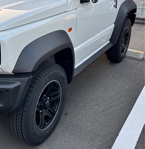 美品　ジムニーシエラ　スタッドレス　195/80R15