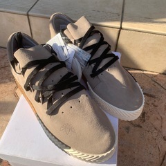 アディダス　アレキサンダーワンコラボスニーカーの画像