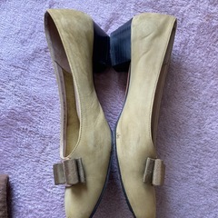 フェラガモ　パンプス　スエード　サイズ24.5センチ程の画像