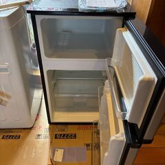 冷蔵庫９０Lの画像