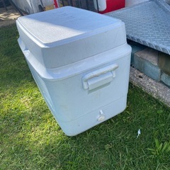 クーラーボックス(ラバーメイド)の画像