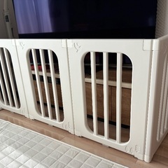 GUMODE ベビーサークル、ベビーゲートの画像