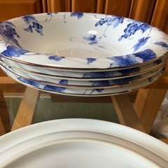 青いブドウ模様の陶器皿 直径約25cm AdamEve たちきちの画像