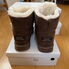 ムートンブーツ　ブラウンの画像