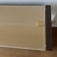 パソコンデスクの画像