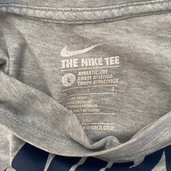 NIKE Tシャツ
の画像