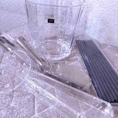 ❄✨東洋佐々木ガラス LOVIN＊アイスペールセット🍹氷入れ＋アイストング×2・スコップ・マドラー付き♥透明感あふれる上品ガラスデザインでホームパーティーやおもてなしに最適🎉岡山市中区円山直接手渡し🌸の画像