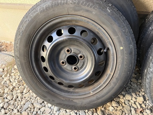 アクア　タイヤホイール　てっちん　175/65/R15