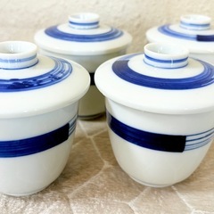 🌈✨【美品】青白磁＊上品な蓋付き和食器４点セット🍃茶碗蒸し・湯呑み・デザートに万能♥おもてなしにも普段使いにも大活躍🎐ほっこり和の食卓づくりにぴったり♪直接お渡し🇯🇵岡山市中区円山✨の画像
