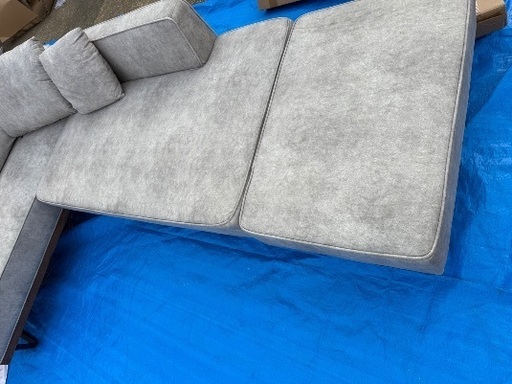 新品半額ソファ