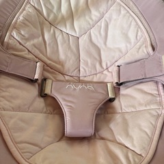 ヌナ　バウンサーの画像