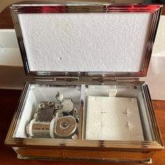 ジュエリーケースオルゴールの画像