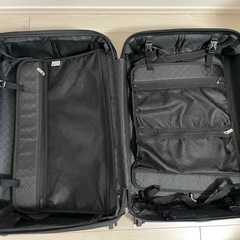 Griffinland（グリフィンランド）スーツケース MSサイズの画像