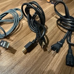 PS4 500GB ソフト×4本の画像