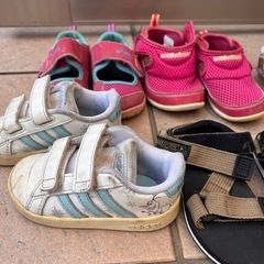 13〜15センチの女の子の靴の画像