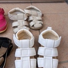 13〜15センチの女の子の靴の画像