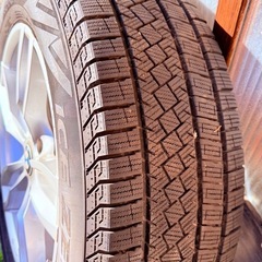スタッドレスタイヤ　225/60/R17 2022/11月製造の画像