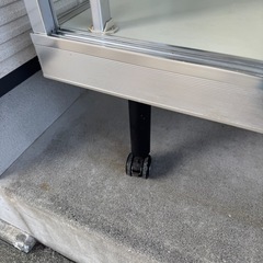 コレクションに！ガラスショーケース/飾り棚（キャスター付き）の画像