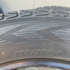 スタッドレスタイヤ
の画像