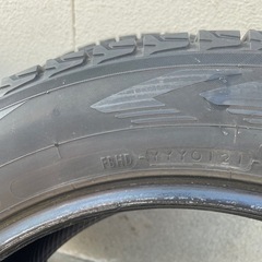 スタッドレスタイヤ
の画像