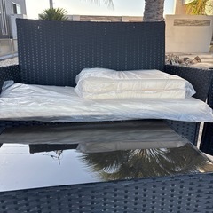 屋外ファニチャー5点セット 椅子 テーブル クッションの画像