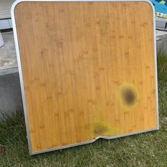 キャンピングテーブの画像