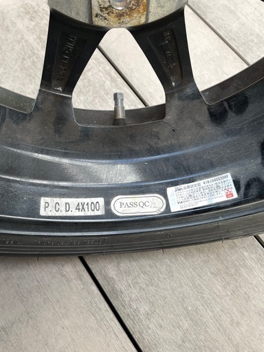 商談中】155/65R14 ダンロップスタッドレスタイヤ4本セット (のぶさん