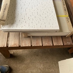 ジプトーン、天井材、建材
の画像