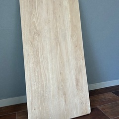 折りたたみテーブルの画像