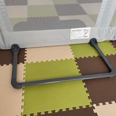 B品 おくだけとおせんぼ ベビーゲートの画像